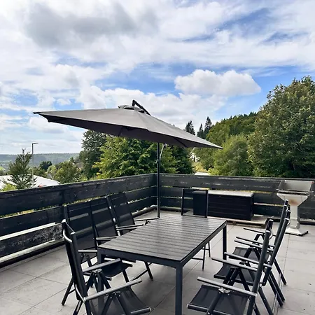 Gruppen-Wohnung Mit Balkon Und Grill 10 Betten 公寓