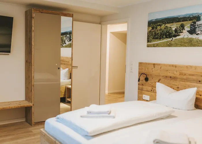 Gruppen-Wohnung mit Balkon und Grill 10 Betten Apartment *