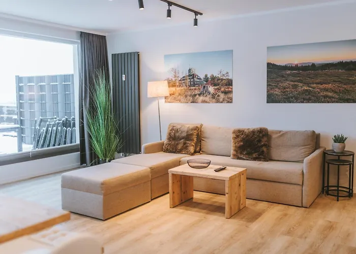 Apartment Gruppen-Wohnung mit Balkon und Grill 10 Betten *