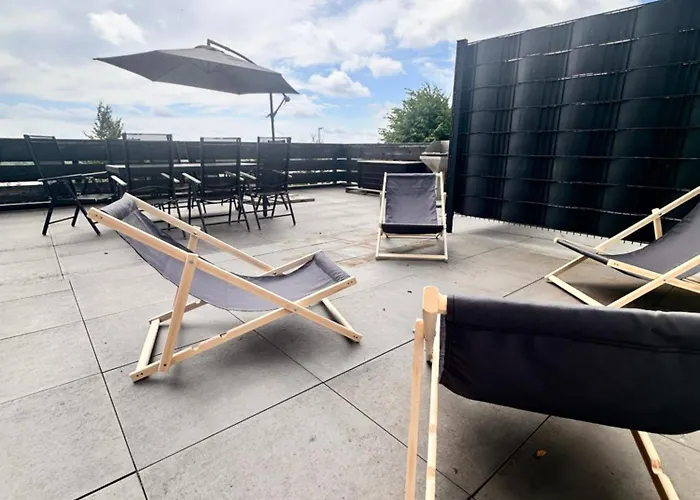 Gruppen-Wohnung Mit Balkon Und Grill 10 Betten *